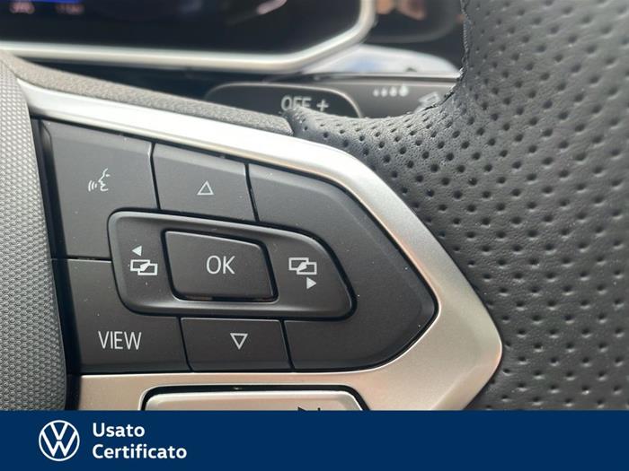 AutoVega - VOLKSWAGEN T-Roc | ID 35581