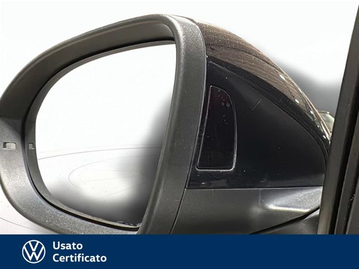 AutoVega - VOLKSWAGEN T-Roc | ID 35753