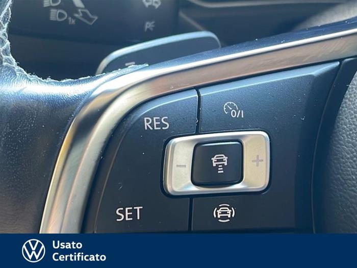 AutoVega - VOLKSWAGEN T-Roc | ID 36915