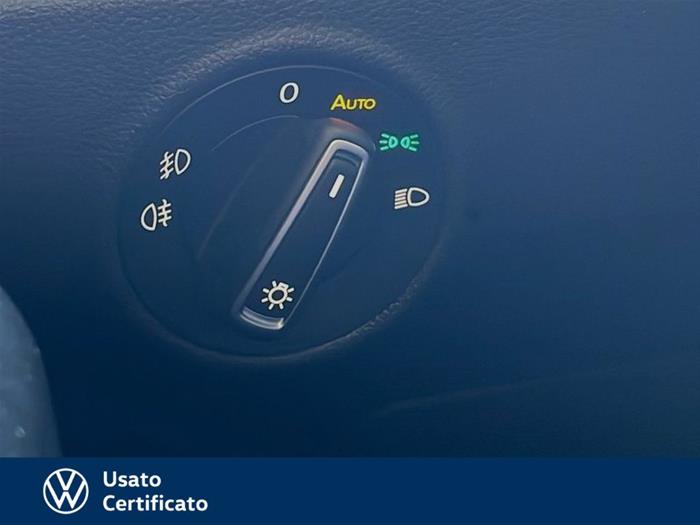AutoVega - VOLKSWAGEN T-Roc | ID 36915