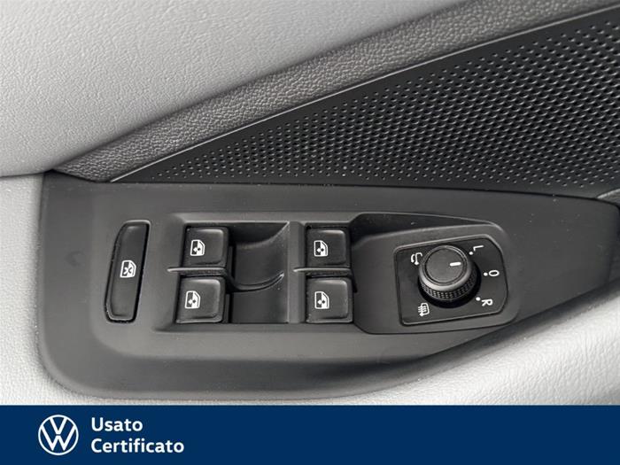 AutoVega - VOLKSWAGEN Passat | ID 37035