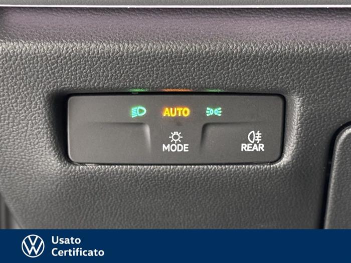 AutoVega - VOLKSWAGEN Passat | ID 37035