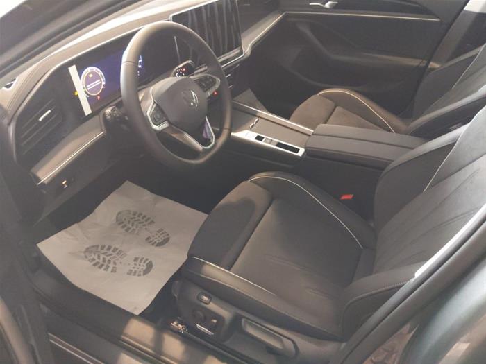 AutoVega - VOLKSWAGEN Passat | ID 37159