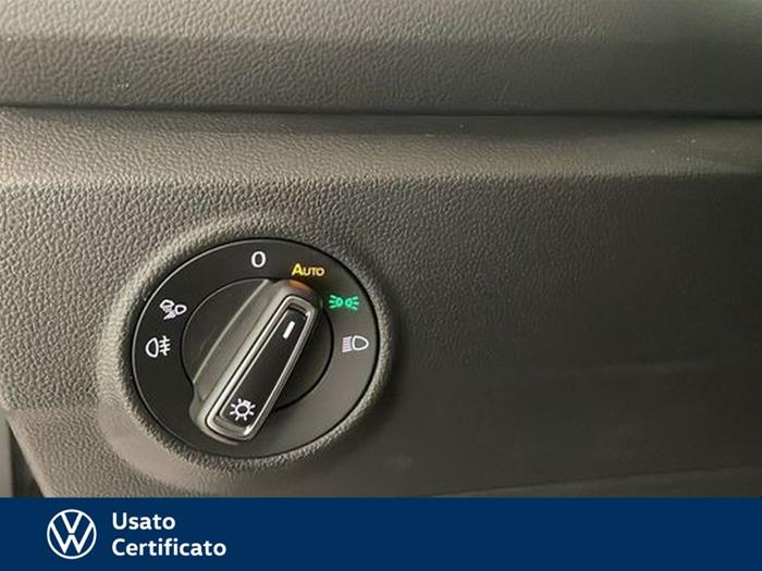 AutoVega - VOLKSWAGEN T-Roc | ID 37240