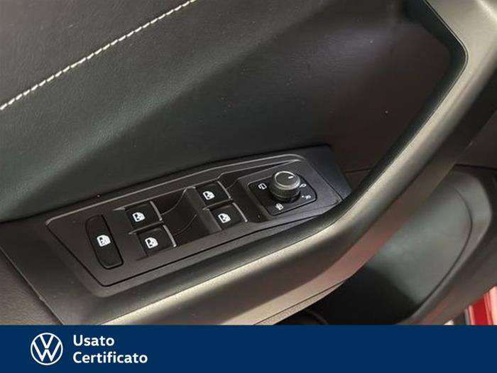 AutoVega - VOLKSWAGEN T-Roc | ID 37241
