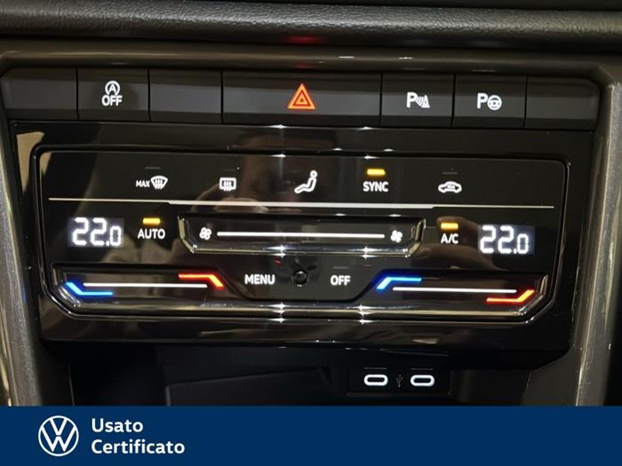 AutoVega - VOLKSWAGEN T-Roc | ID 37352