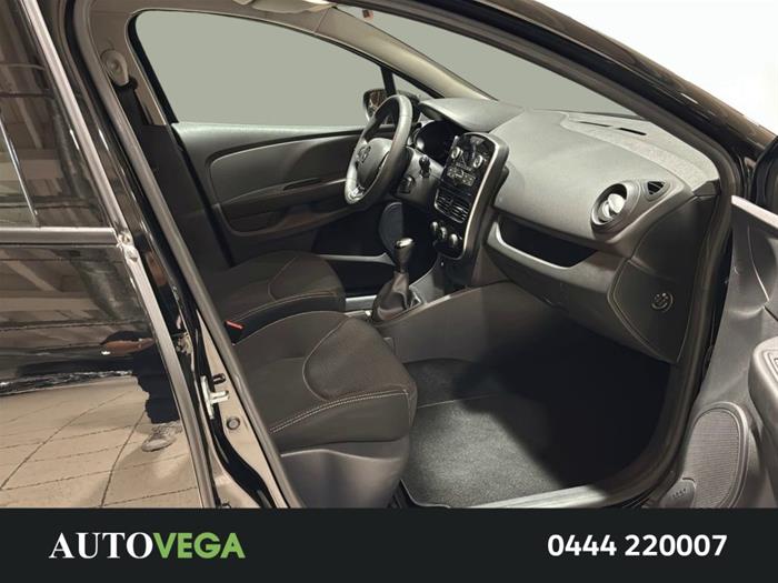 AutoVega - RENAULT Clio | ID 37353