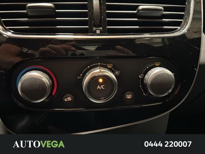 AutoVega - RENAULT Clio | ID 37353