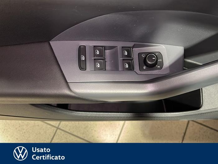 AutoVega - VOLKSWAGEN T-Cross | ID 37356
