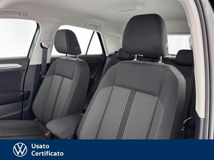 AutoVega - VOLKSWAGEN T-Roc | ID 37647