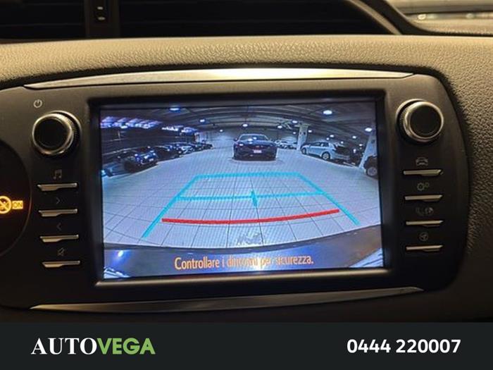AutoVega - TOYOTA Yaris | ID 37873