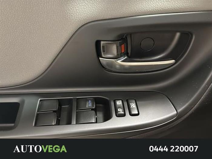 AutoVega - TOYOTA Yaris | ID 37873