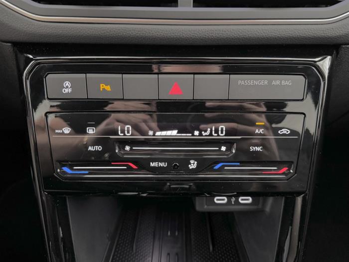 AutoVega - VOLKSWAGEN T-Cross | ID 37985