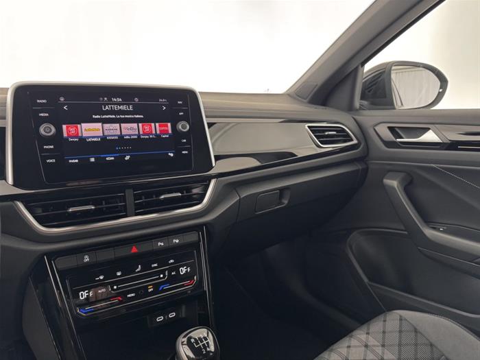 AutoVega - VOLKSWAGEN T-Roc | ID 37987