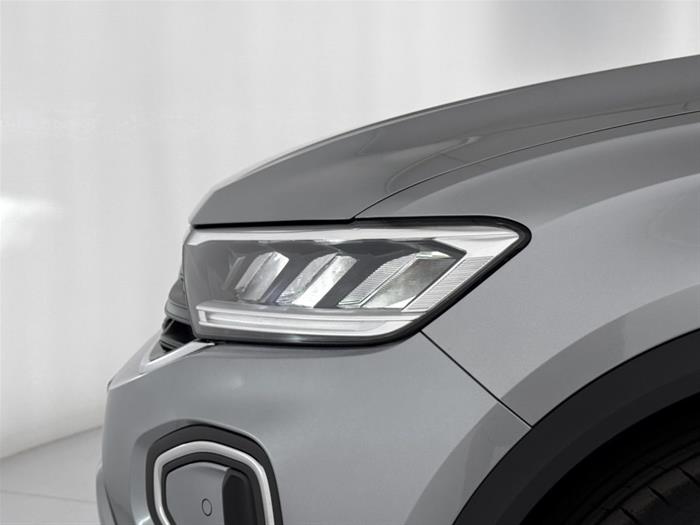 AutoVega - VOLKSWAGEN T-Roc | ID 38246