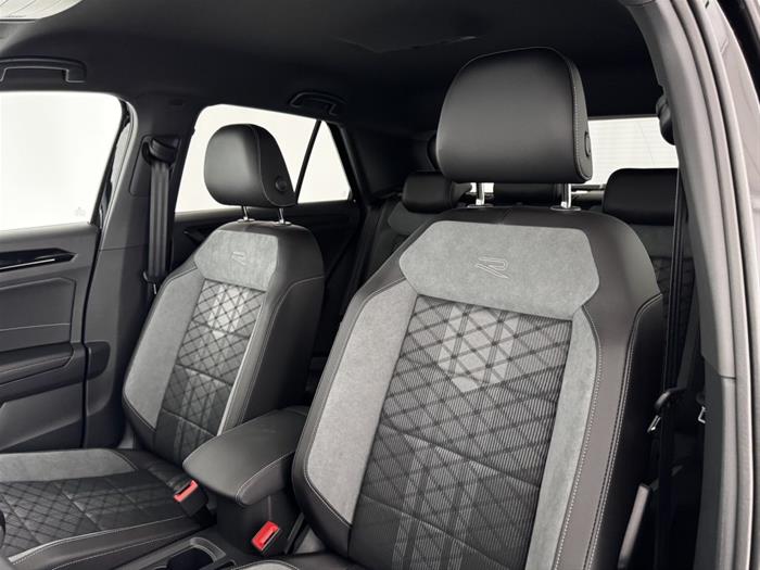 AutoVega - VOLKSWAGEN T-Roc | ID 38423