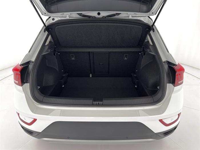 AutoVega - VOLKSWAGEN T-Roc | ID 38454