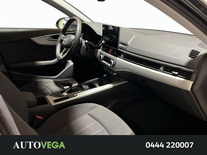 AutoVega - AUDI A4 | ID 38458