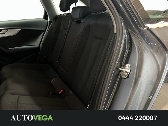 AutoVega - AUDI A4 | ID 38458