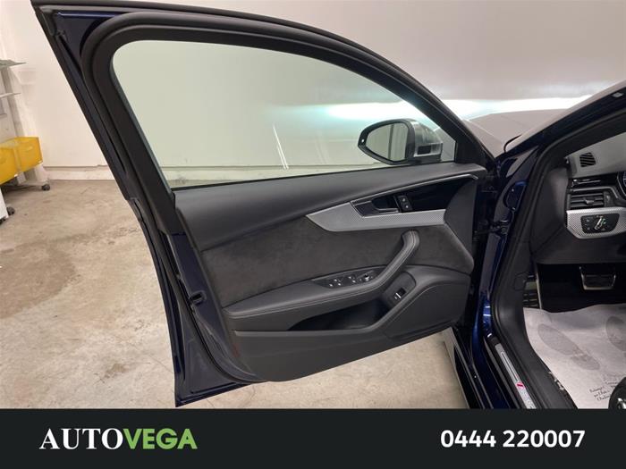 AutoVega - AUDI RS4 | ID 38484
