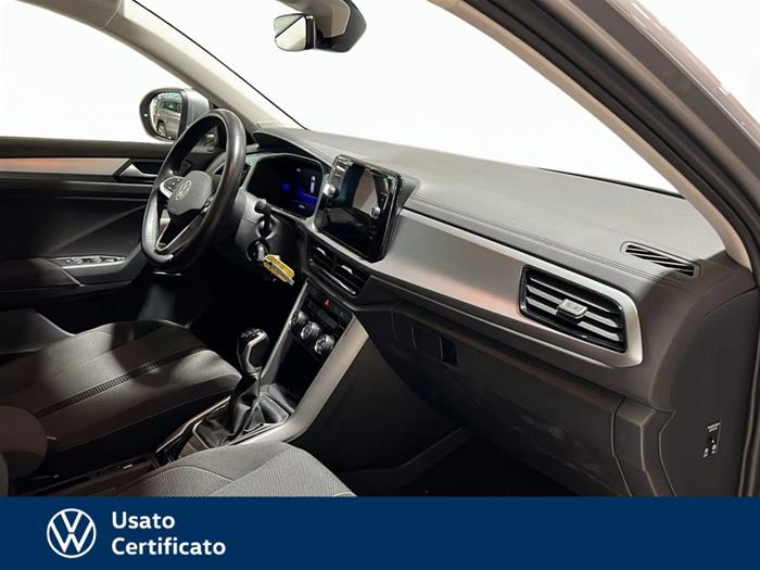 AutoVega - VOLKSWAGEN T-Roc | ID 38498