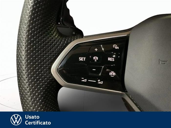AutoVega - VOLKSWAGEN T-Roc | ID 38554