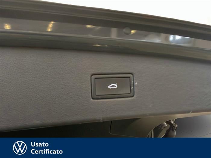 AutoVega - VOLKSWAGEN Tiguan | ID 38591