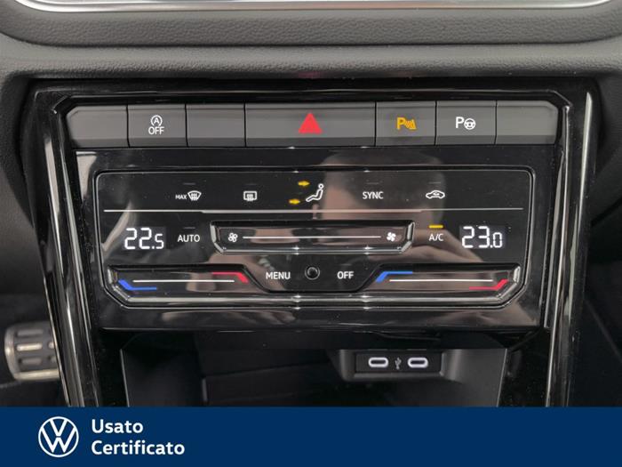 AutoVega - VOLKSWAGEN T-Roc | ID 38623