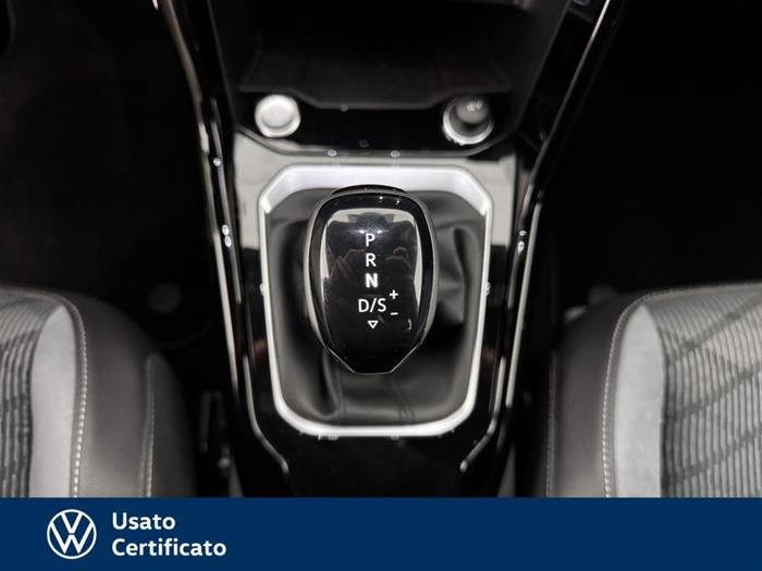 AutoVega - VOLKSWAGEN T-Roc | ID 38623