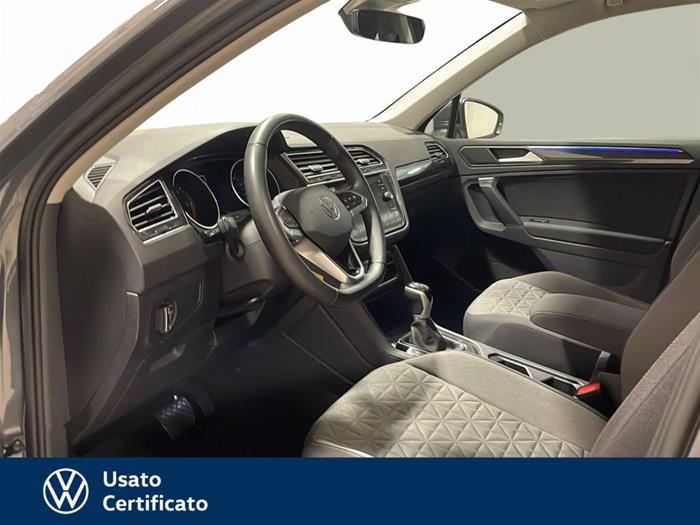 AutoVega - VOLKSWAGEN Tiguan | ID 38634