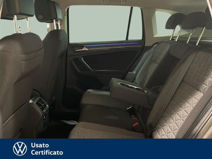 AutoVega - VOLKSWAGEN Tiguan | ID 38634