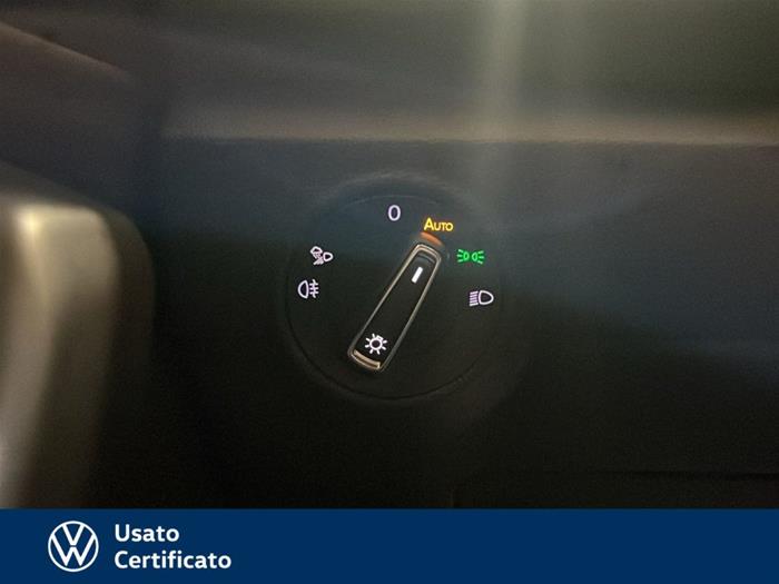 AutoVega - VOLKSWAGEN T-Roc | ID 38661