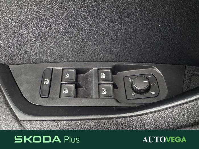 AutoVega - SKODA Karoq | ID 38692