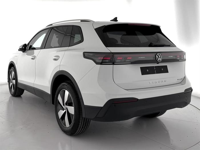 AutoVega - VOLKSWAGEN Tiguan | ID 38881