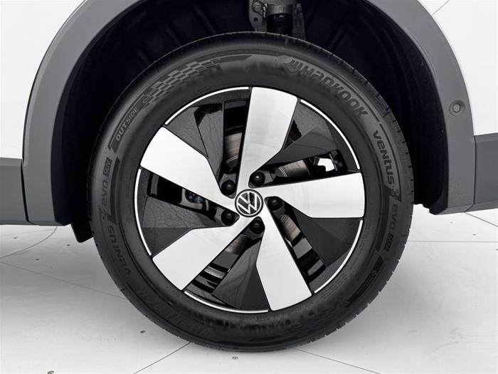 AutoVega - VOLKSWAGEN Tiguan | ID 38881