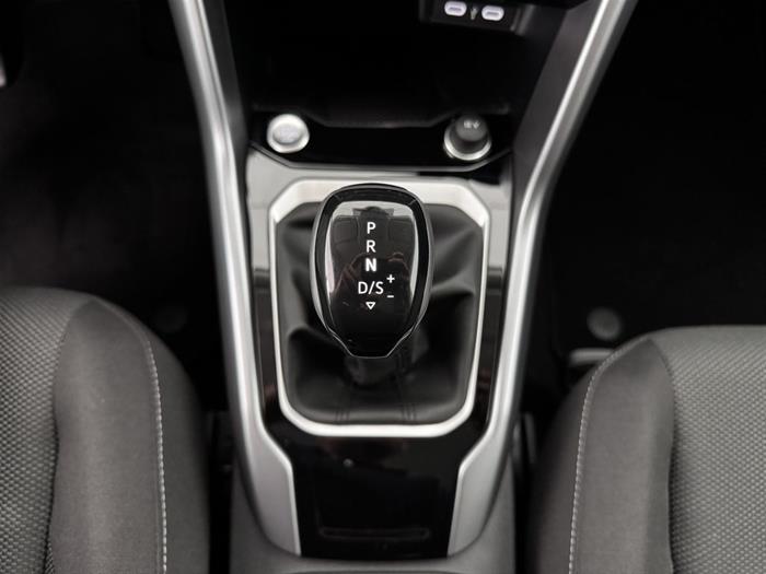 AutoVega - VOLKSWAGEN T-Roc | ID 39137