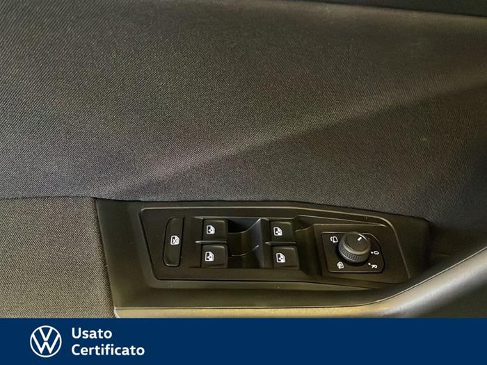 AutoVega - VOLKSWAGEN T-Roc | ID 39261