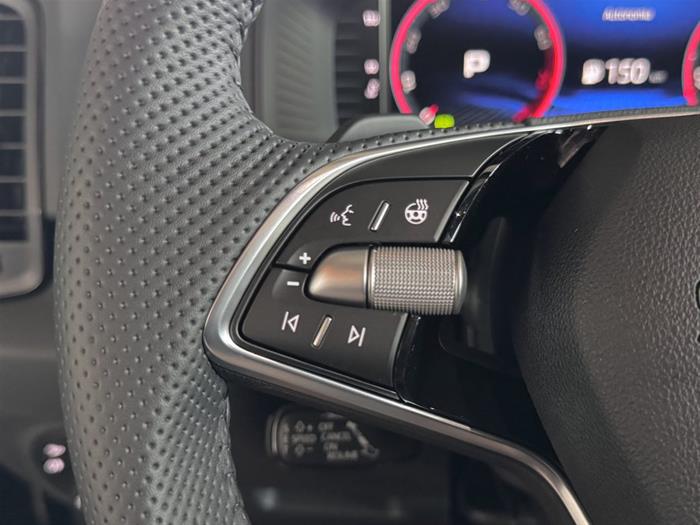 AutoVega - SKODA Karoq | ID 39312