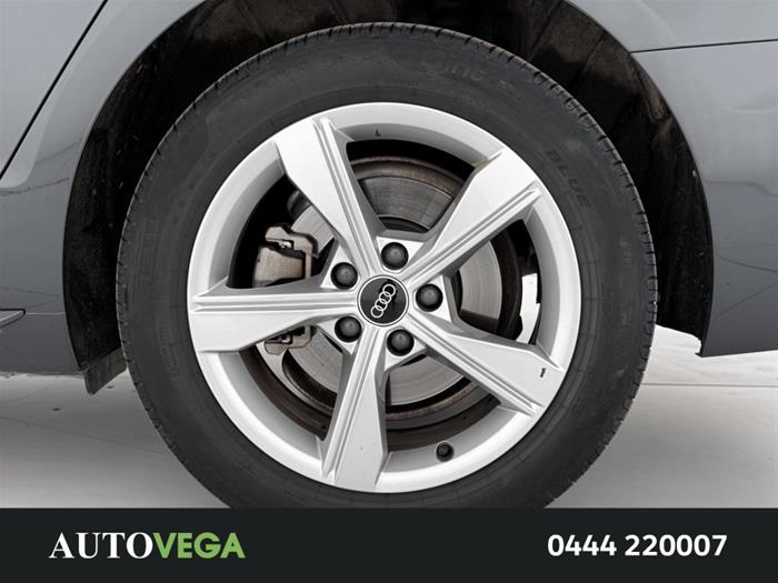 AutoVega - AUDI A4 | ID 39389