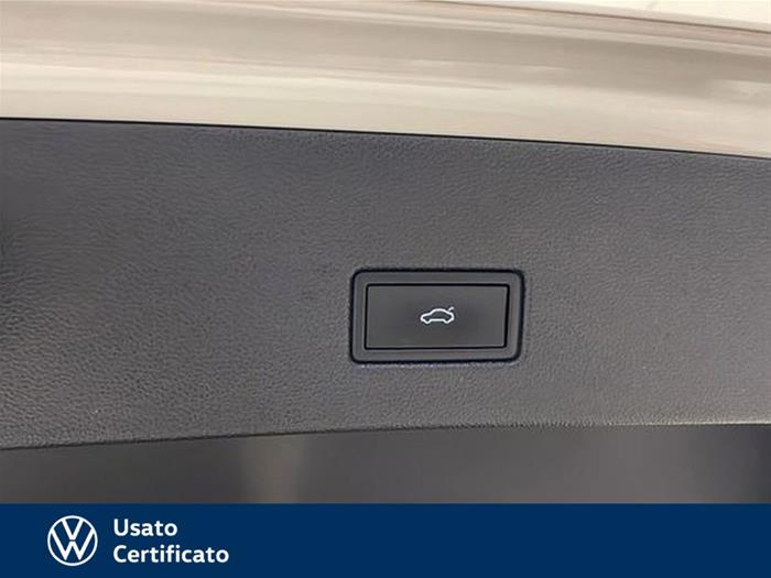 AutoVega - VOLKSWAGEN T-Roc | ID 39428