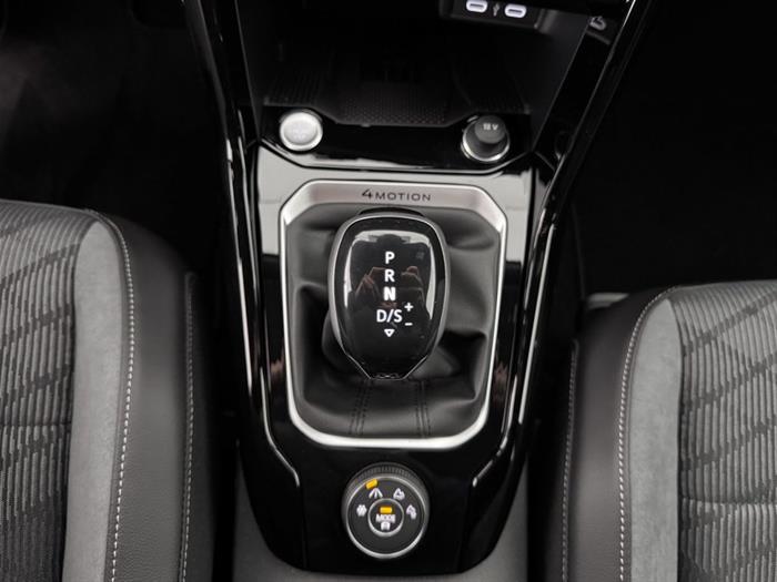 AutoVega - VOLKSWAGEN T-Roc | ID 39438