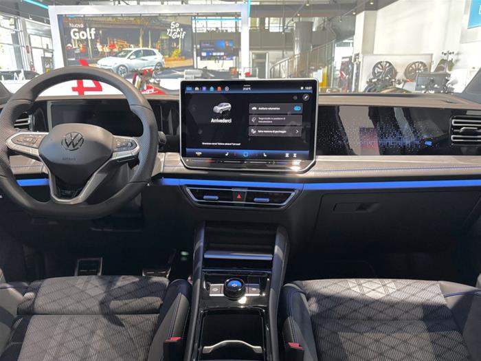 AutoVega - VOLKSWAGEN Tiguan | ID 39445