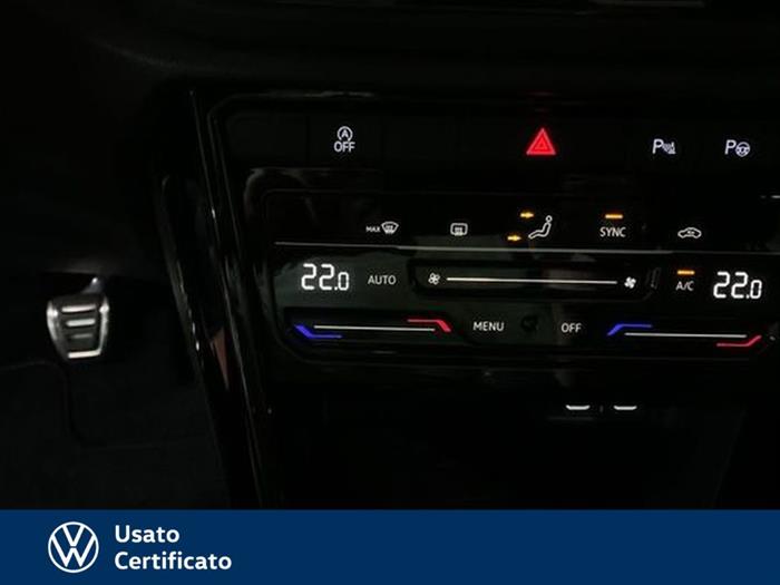 AutoVega - VOLKSWAGEN T-Roc | ID 39900