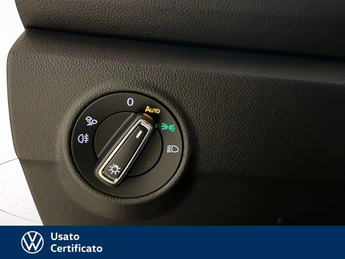 AutoVega - VOLKSWAGEN T-Roc | ID 39938