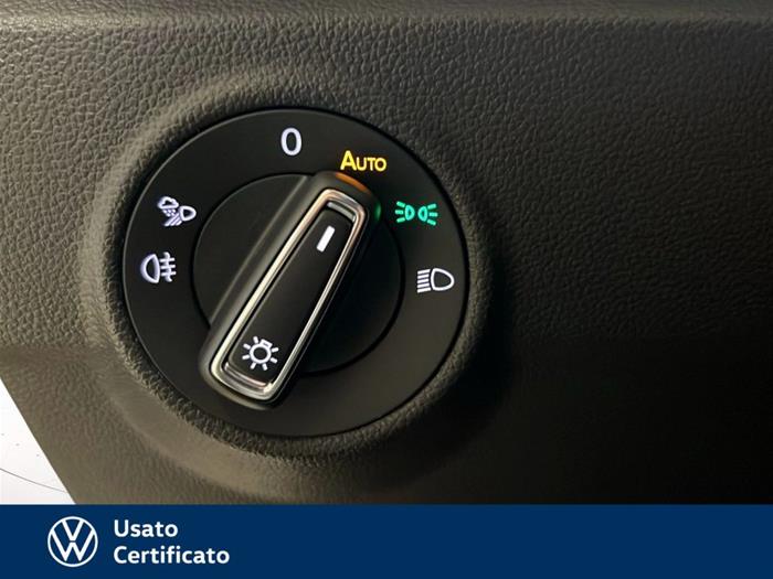 AutoVega - VOLKSWAGEN T-Roc | ID 40097