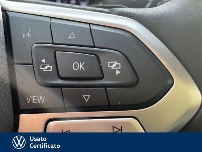 AutoVega - VOLKSWAGEN T-Roc | ID 40099