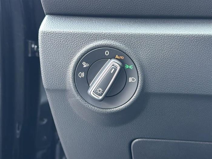 AutoVega - VOLKSWAGEN T-Roc | ID 40111