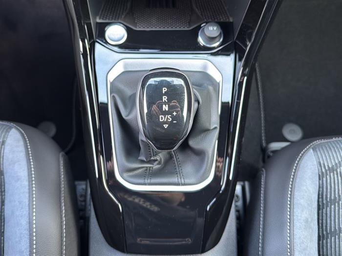 AutoVega - VOLKSWAGEN T-Roc | ID 40111