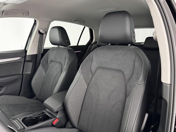 AutoVega - VOLKSWAGEN Golf | ID 40113