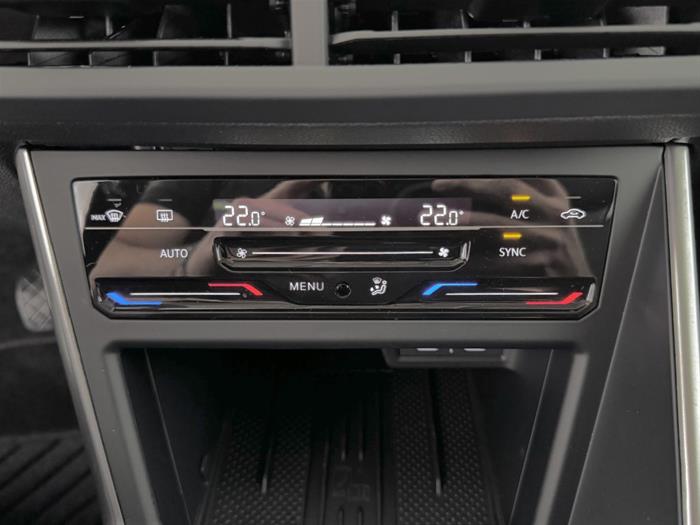 AutoVega - VOLKSWAGEN Polo | ID 40137